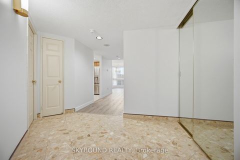 Photo 4 at 511 - 10 Kenneth Avenue, Willowdale East, Toronto