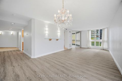 Photo 8 at 511 - 10 Kenneth Avenue, Willowdale East, Toronto