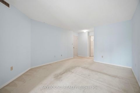 Photo 14 at 511 - 10 Kenneth Avenue, Willowdale East, Toronto