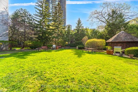 Photo 38 at 511 - 10 Kenneth Avenue, Willowdale East, Toronto