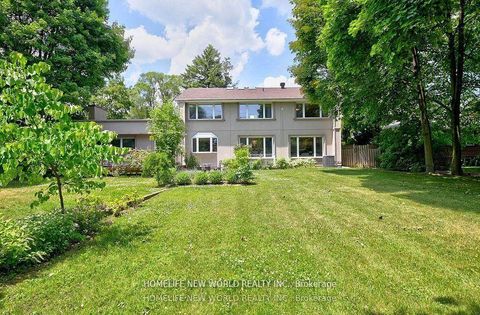 Photo 39 at 7 Sulgrave Crescent, Windfields, Toronto