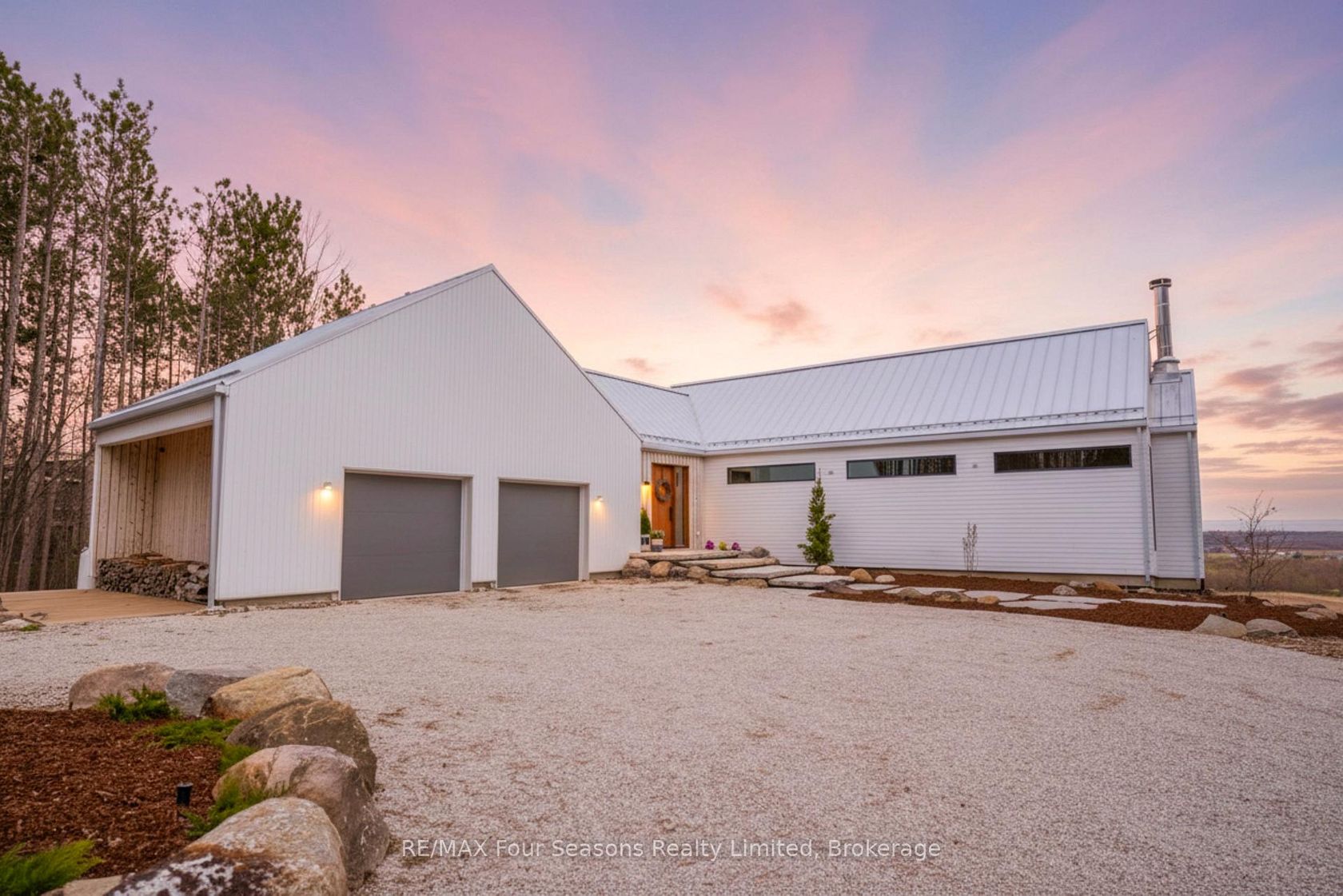 58 Sydenham Trail W, Rural Clearview, Clearview photo 0