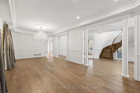 Photo 6 at 116 Knightshade Drive, Patterson, Vaughan
