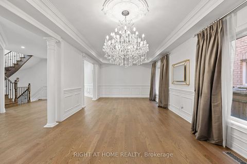 Photo 8 at 116 Knightshade Drive, Patterson, Vaughan