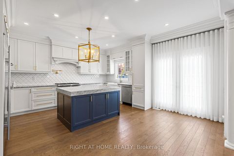 Photo 15 at 116 Knightshade Drive, Patterson, Vaughan