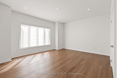 Photo 27 at 116 Knightshade Drive, Patterson, Vaughan