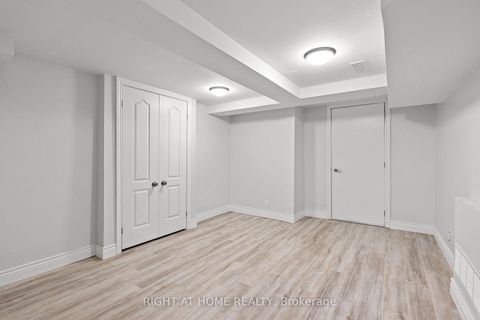 Photo 36 at 116 Knightshade Drive, Patterson, Vaughan