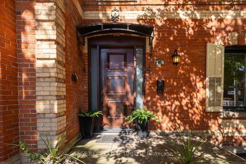 Photo 3 at 14 Halton Street, Bellwoods, Toronto