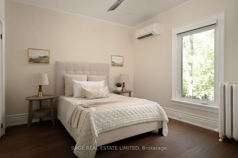 Photo 39 at 14 Halton Street, Bellwoods, Toronto