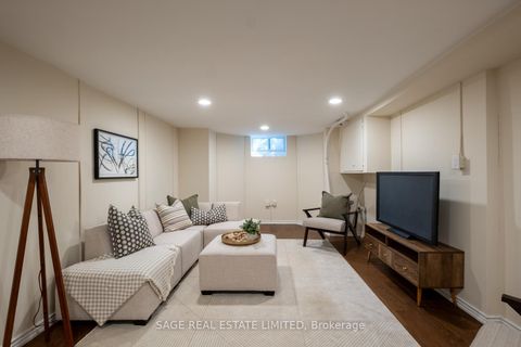 Photo 43 at 14 Halton Street, Bellwoods, Toronto