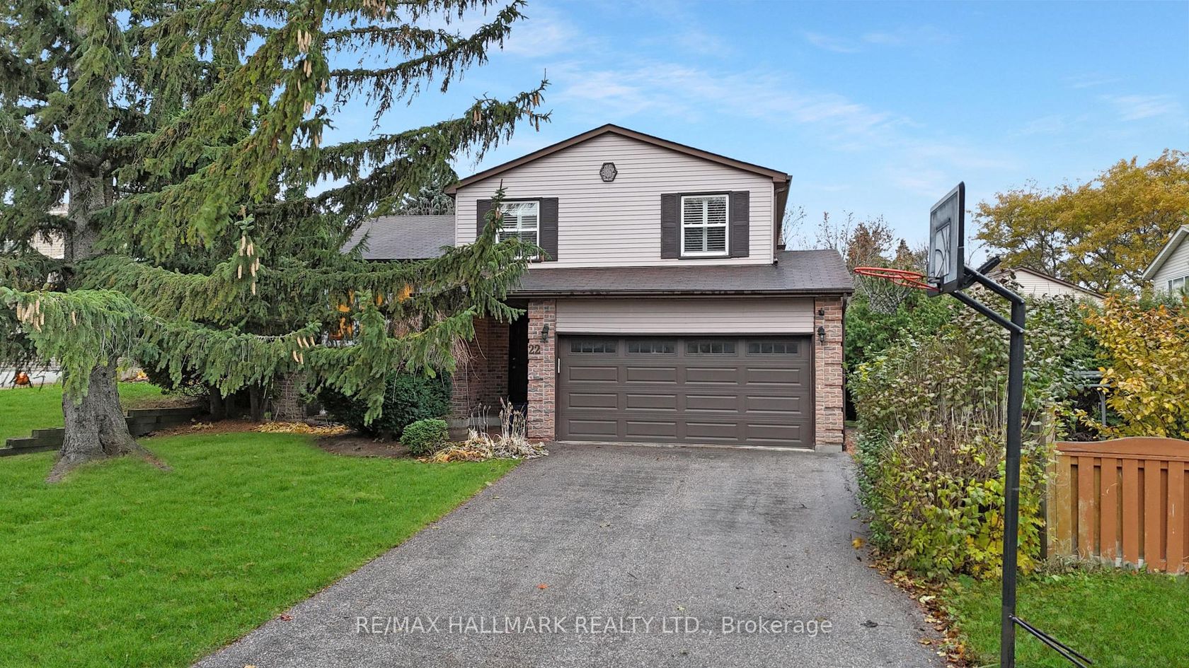 22 Avondale Crescent, Aurora Village, Aurora photo number 2