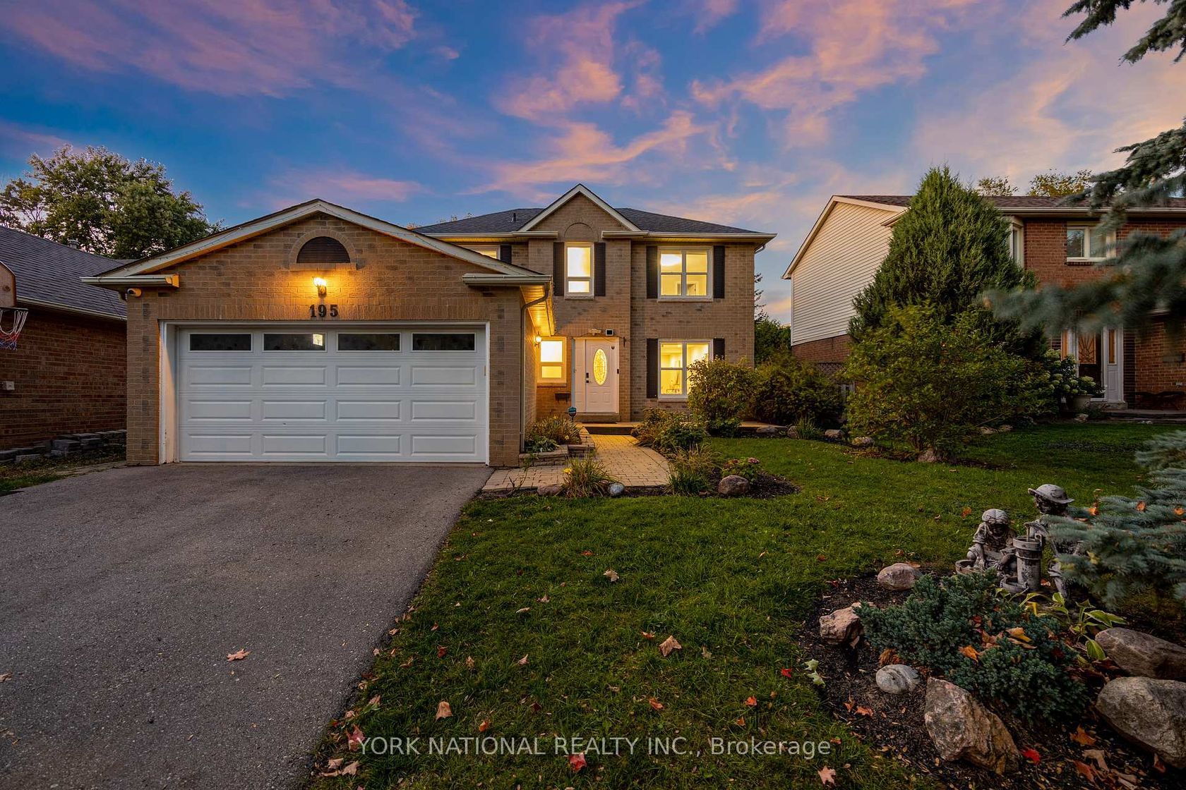 195 John Bowser Crescent, Glenway Estates, Newmarket photo 4
