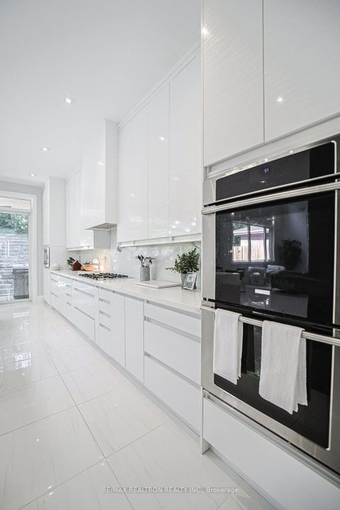 Photo 13 at 263 East Avenue, Rouge E10, Toronto