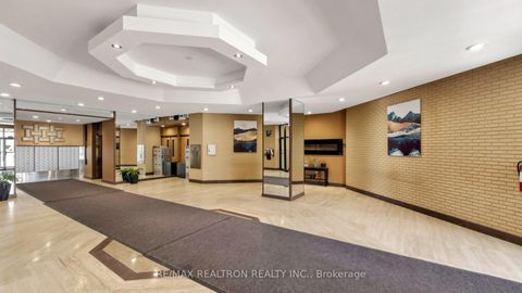 Photo 5 at 616 - 10 Gateway Boulevard, Flemingdon Park, Toronto