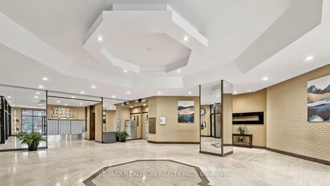 Photo 8 at 616 - 10 Gateway Boulevard, Flemingdon Park, Toronto