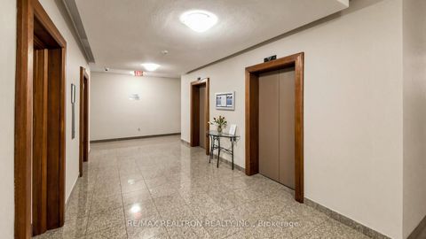 Photo 10 at 616 - 10 Gateway Boulevard, Flemingdon Park, Toronto