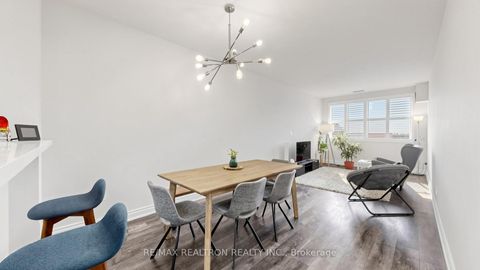 Photo 17 at 616 - 10 Gateway Boulevard, Flemingdon Park, Toronto