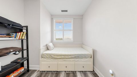Photo 33 at 616 - 10 Gateway Boulevard, Flemingdon Park, Toronto