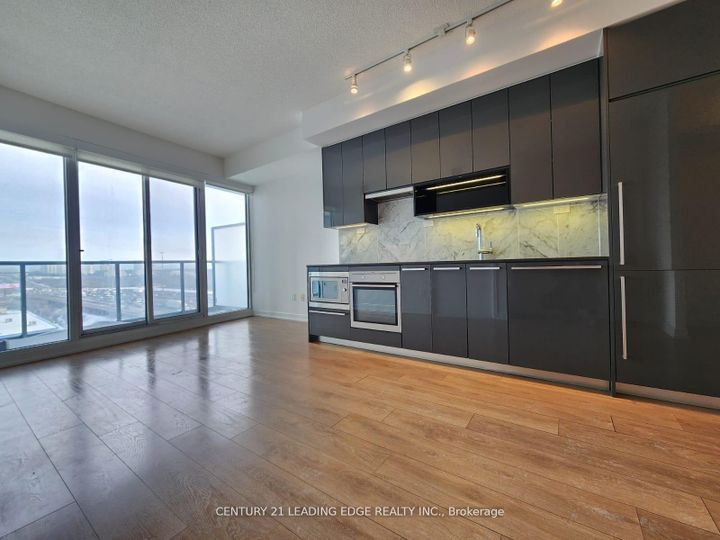 Photo 1 at 709 - 115 Mcmahon Drive, Bayview Village, Toronto