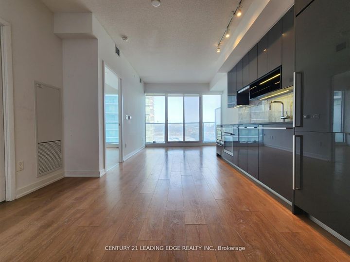 Photo 4 at 709 - 115 Mcmahon Drive, Bayview Village, Toronto