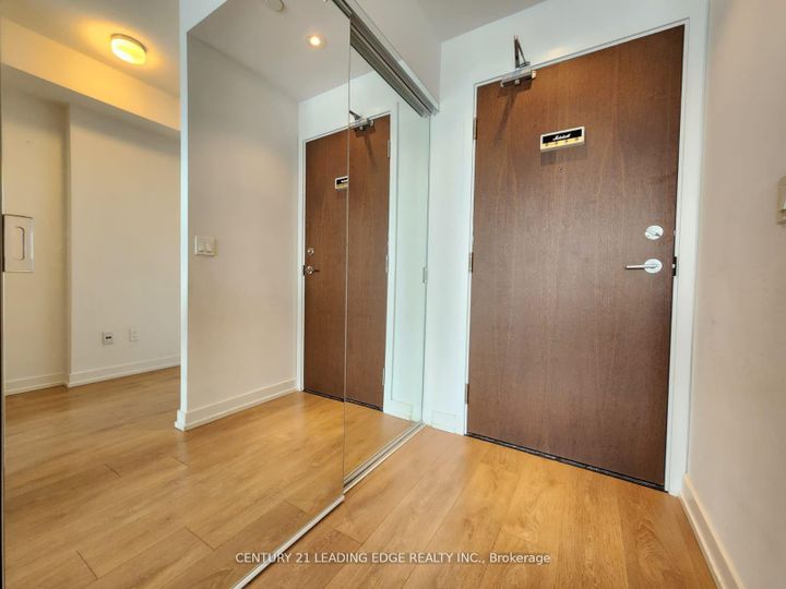 Photo 22 at 709 - 115 Mcmahon Drive, Bayview Village, Toronto