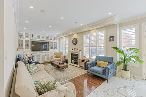 Photo 13 at 48 Tonner Crescent, Bayview Northeast, Aurora