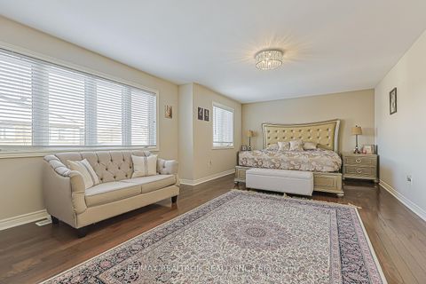 Photo 26 at 48 Tonner Crescent, Bayview Northeast, Aurora