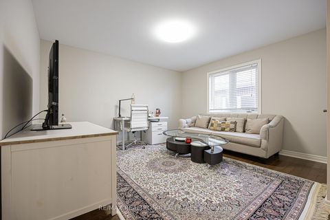 Photo 30 at 48 Tonner Crescent, Bayview Northeast, Aurora