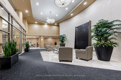 Photo 1 at 813 - 123 Eglinton Avenue E, Mount Pleasant West, Toronto