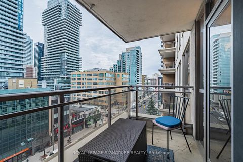 Photo 26 at 813 - 123 Eglinton Avenue E, Mount Pleasant West, Toronto