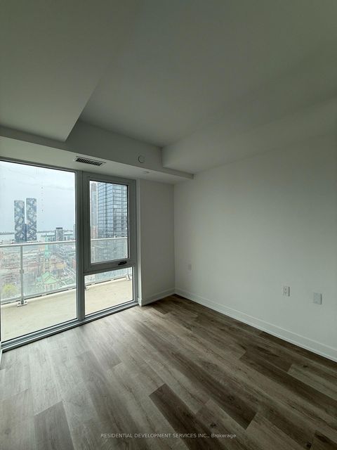 Photo 4 at 3703 - 88 Queen Street, Yonge Corridor, Toronto