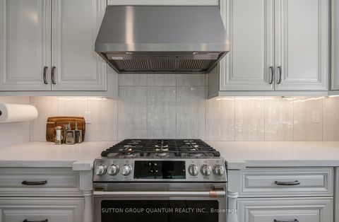 Photo 14 at 46 Jopling Avenue N, City Centre West, Toronto