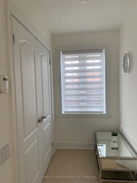 Photo 3 at 17 BERTRAM Street W, Greenbrook, Toronto