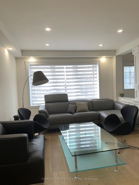 Photo 6 at 17 BERTRAM Street W, Greenbrook, Toronto
