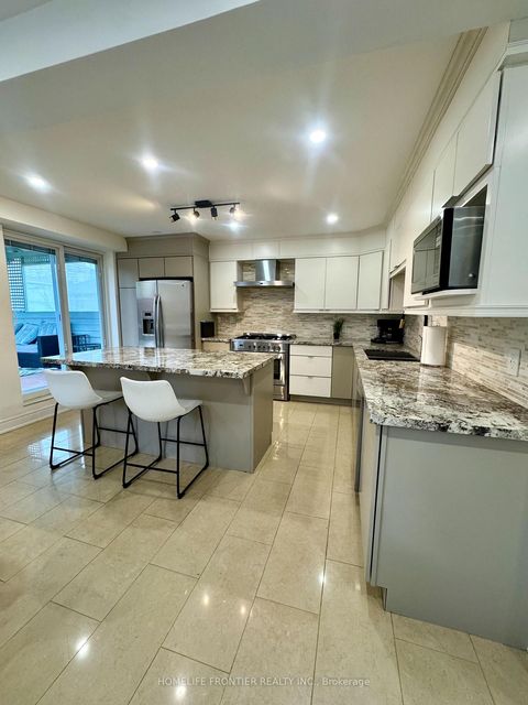 Photo 9 at 17 BERTRAM Street W, Greenbrook, Toronto