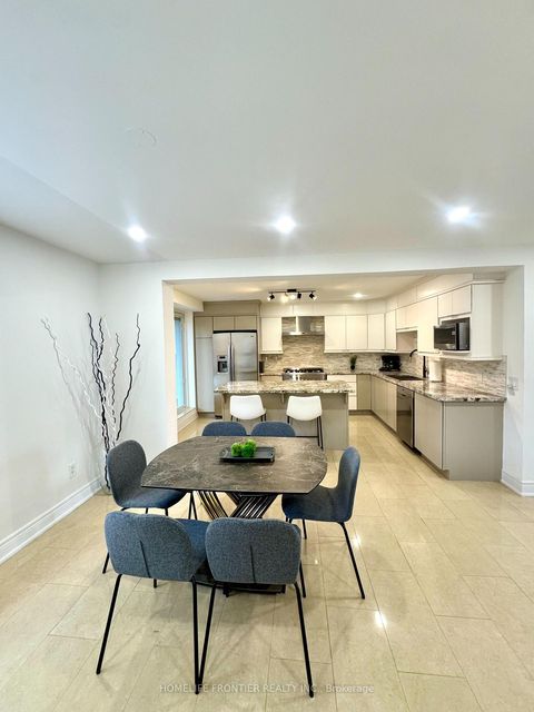 Photo 10 at 17 BERTRAM Street W, Greenbrook, Toronto