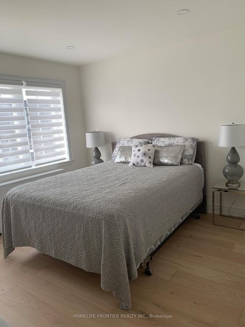 Photo 19 at 17 BERTRAM Street W, Greenbrook, Toronto