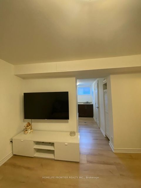 Photo 27 at 17 BERTRAM Street W, Greenbrook, Toronto