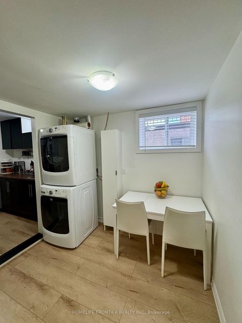 Photo 29 at 17 BERTRAM Street W, Greenbrook, Toronto