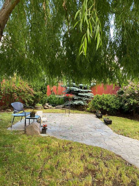 Photo 33 at 17 BERTRAM Street W, Greenbrook, Toronto