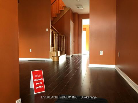 Photo 0 at 32 Wheelwright Drive, Oak Ridges Lake Wilcox, Richmond Hill