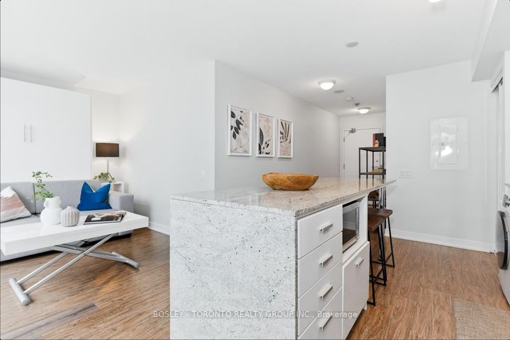 Photo 10 at 309B - 19 Singer Court, Bayview Village, Toronto