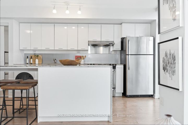 Photo 13 at 309B - 19 Singer Court, Bayview Village, Toronto