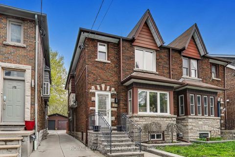 Photo 1 at 176 Davisville Avenue, Mount Pleasant West, Toronto