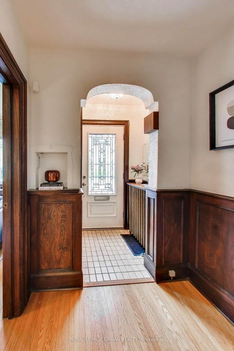 Photo 3 at 176 Davisville Avenue, Mount Pleasant West, Toronto