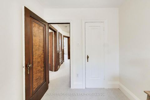 Photo 22 at 176 Davisville Avenue, Mount Pleasant West, Toronto