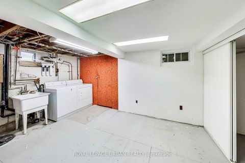 Photo 27 at 176 Davisville Avenue, Mount Pleasant West, Toronto