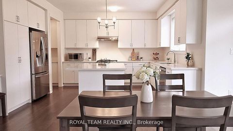 Photo 12 at 251 Danny Wheeler Boulevard, Keswick North, Georgina