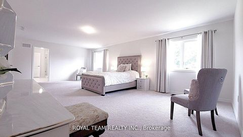 Photo 24 at 251 Danny Wheeler Boulevard, Keswick North, Georgina