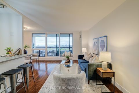 Photo 3 at 1610 - 100 Quebec Avenue, High Park North, Toronto
